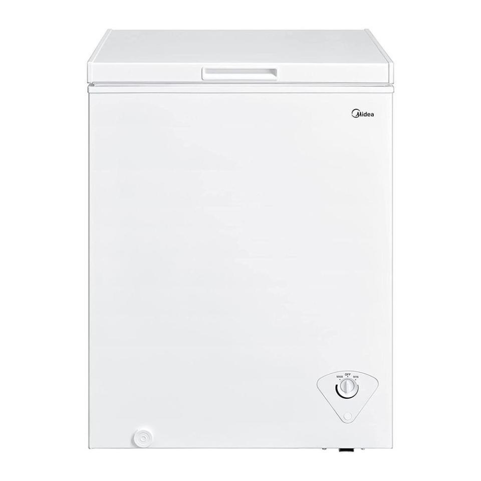 5) 5.0-Cubic-Foot Chest Freezer