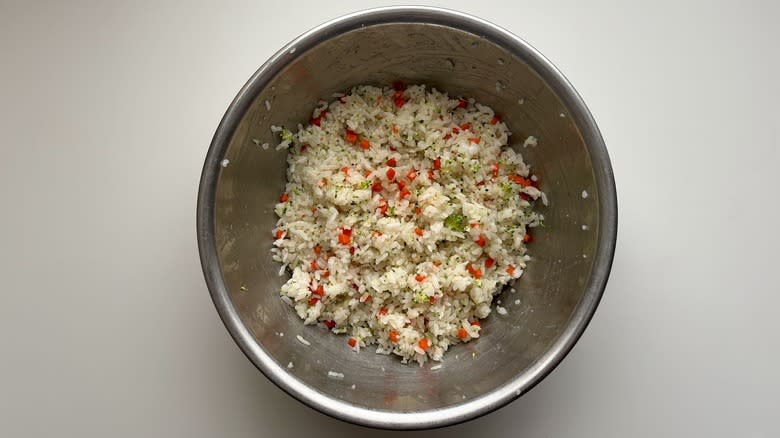 carrots broccoli rice in bowl