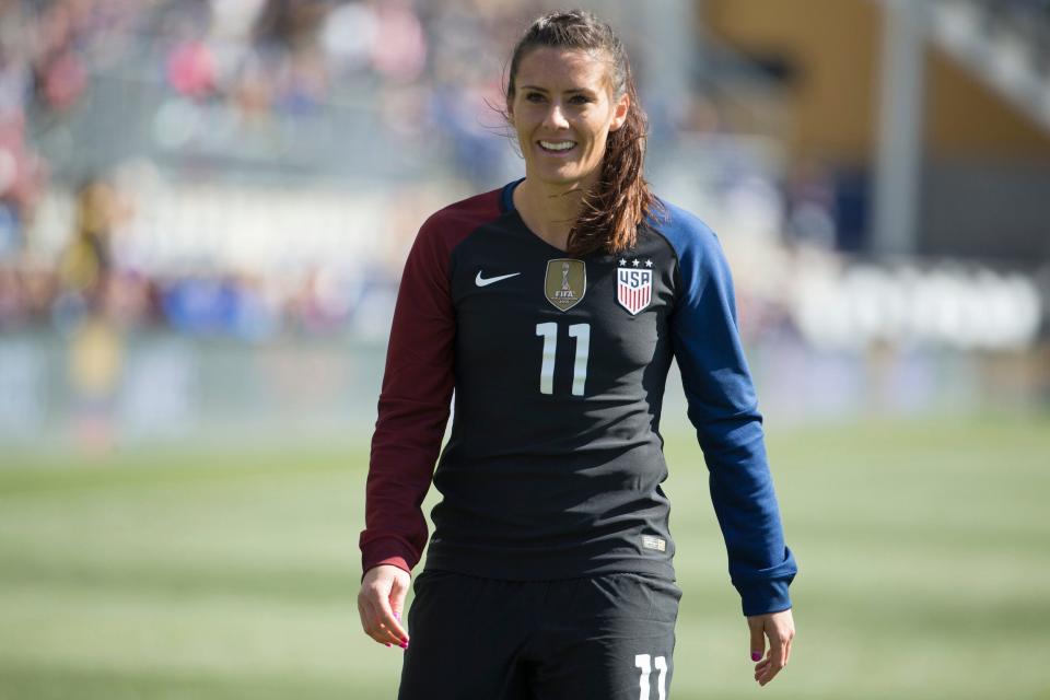 Ali Krieger with the USWNT.