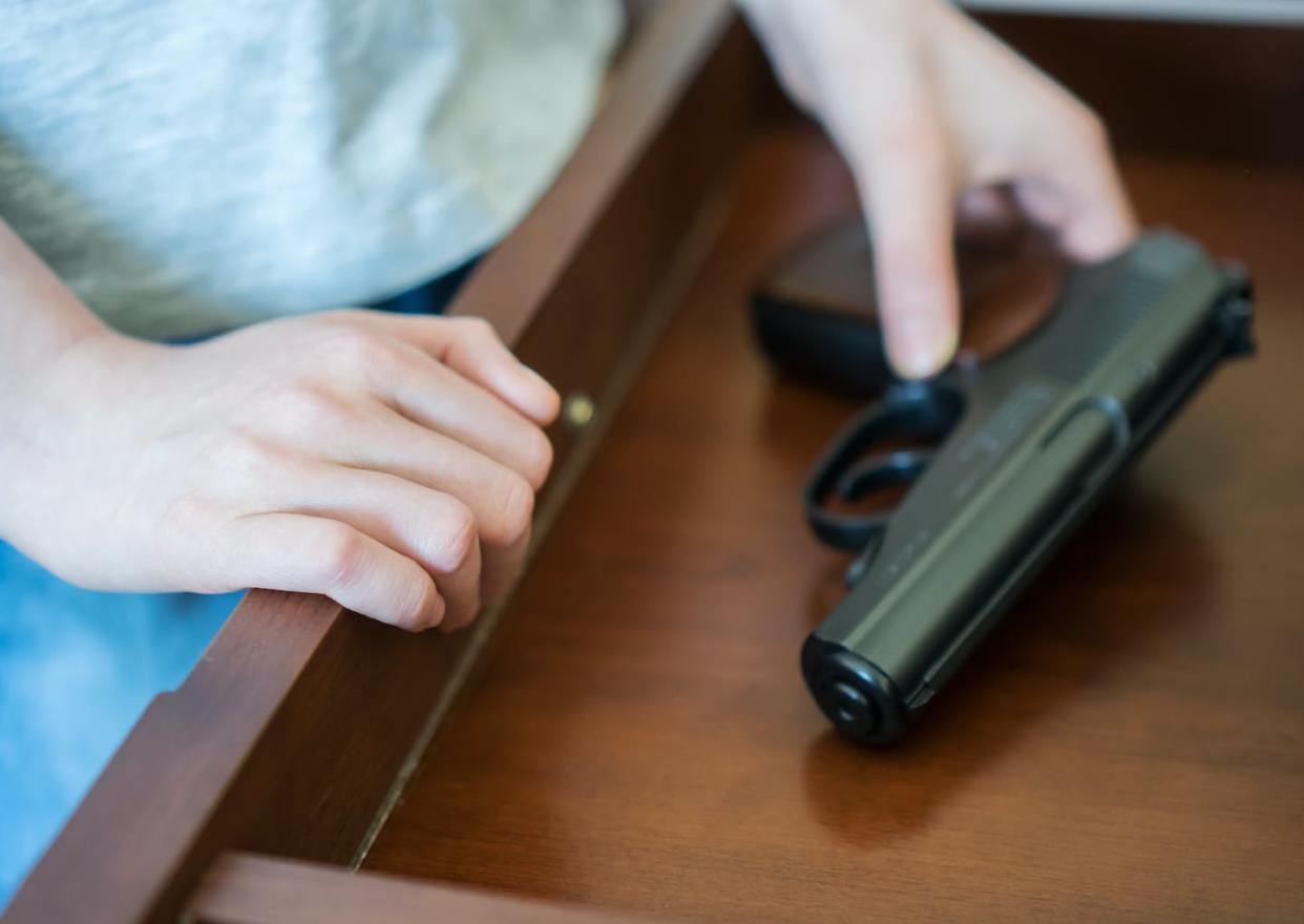 A little training helped kids make safer choices when they stumbled across a gun. <a href="https://www.gettyimages.com/detail/photo/child-found-pistol-in-drawer-at-home-royalty-free-image/940915496" rel="nofollow noopener" target="_blank" data-ylk="slk:M-Production/iStock via Getty Images Plus;elm:context_link;itc:0;sec:content-canvas" class="link ">M-Production/iStock via Getty Images Plus</a>