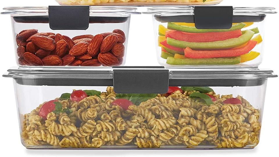 This Rubbermaid food container set is a must-buy for those looking to keep food crisp.