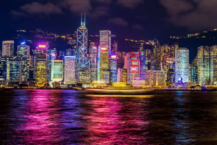 Il governo di Hong Kong vuole sostituire le luci al neon (Getty)