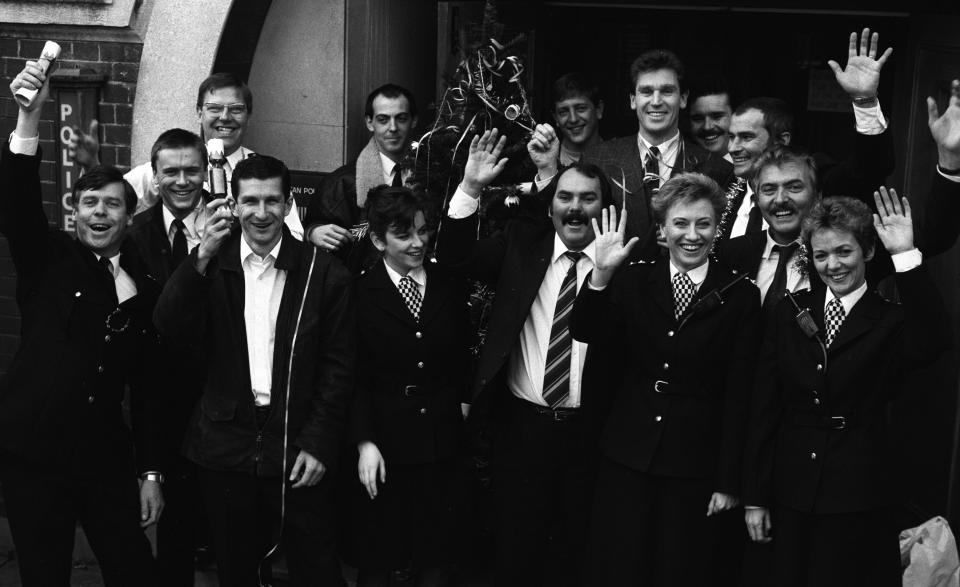 Cast of ITV television show The Bill on December 22, 1988. Back: Mark Powley, Larry Dann, Colin Blumenau, Mark Wingett, Jon Iles, Christopher Ellison and Tony Scannell. Front: Roger Leach, Jeff Stewart, Kelly Lawrence, Eric Richard, Kevin Lloyd, Barbara Thorn and Trudie Goodwin. (Photo by Douglas Doig/Express/Getty Images)