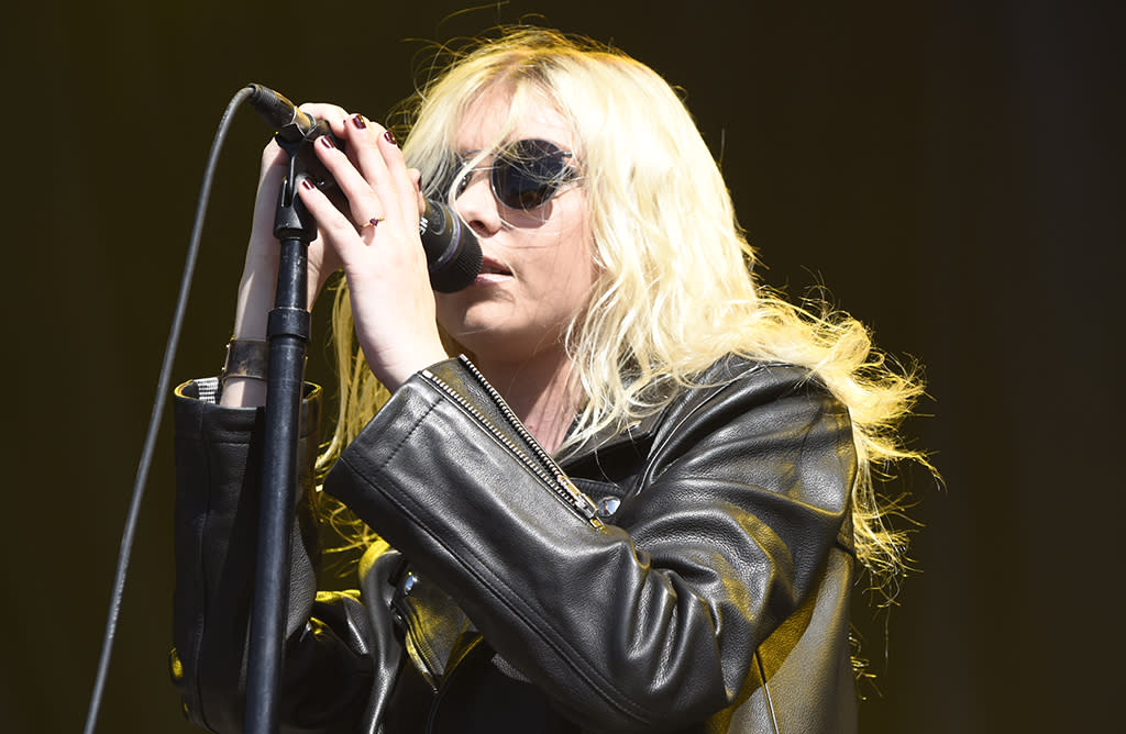 NEW ORLEANS, LA - OCTOBER 29: Taylor Momsen of The Pretty Reckless performs during the 2016 Voodoo Music + Arts Experience at City Park on October 29, 2016 in New Orleans, Louisiana. (Photo by Tim Mosenfelder/Getty Images)