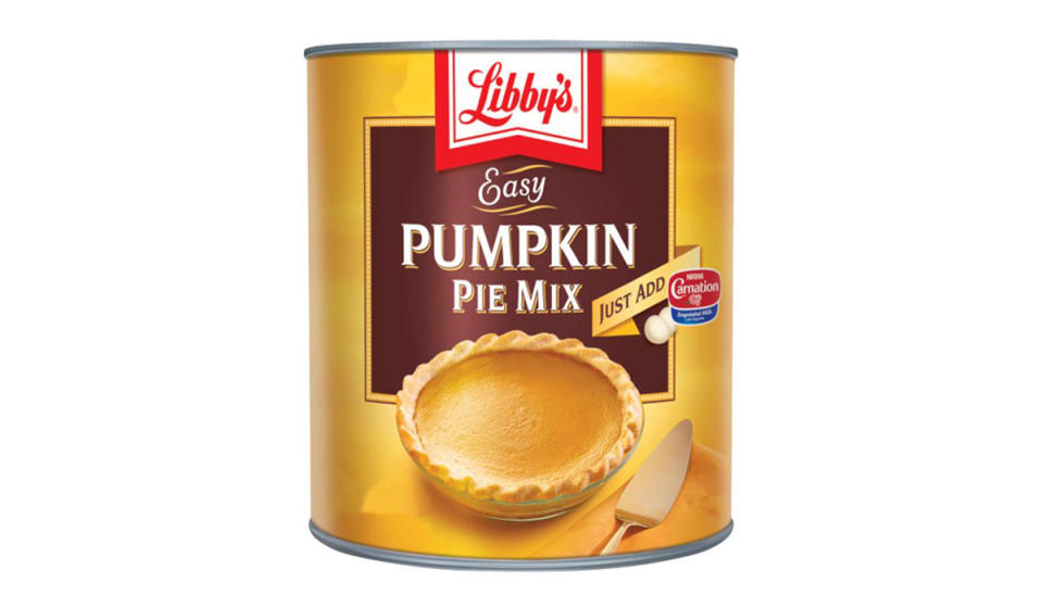Can of Libby's Easy Pumpkin Pie Mix with whole baked pumpkin pie shown on can label. 