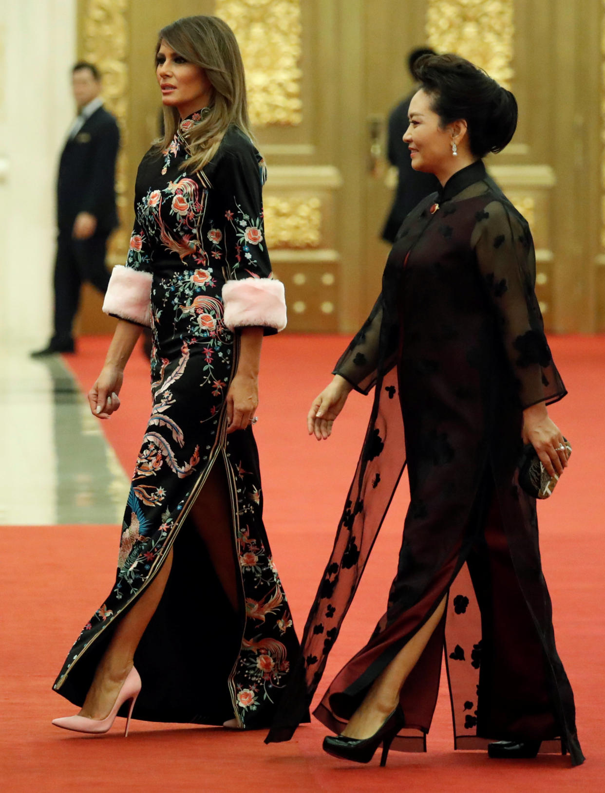 First lady Melania Trump and Peng Liyuan, wife of China’s president, Xi Jinping, arrive at a state dinner in honor of President Trump at the Great Hall of the People in Beijing on Nov. 9. (Photo: Reuters/Jonathan Ernst)