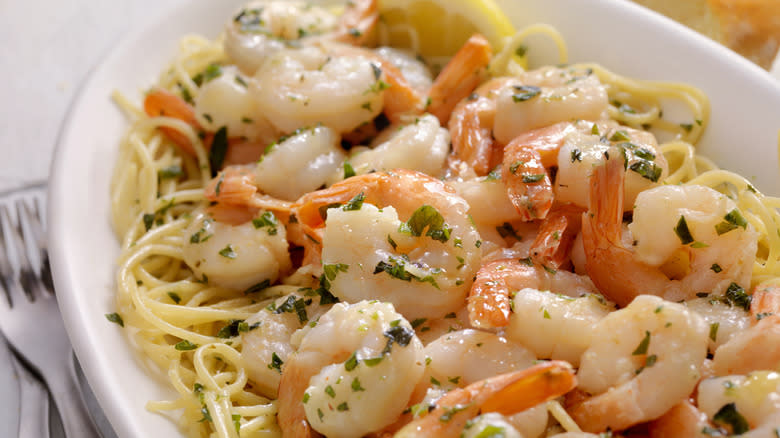 Pasta with white shrimp