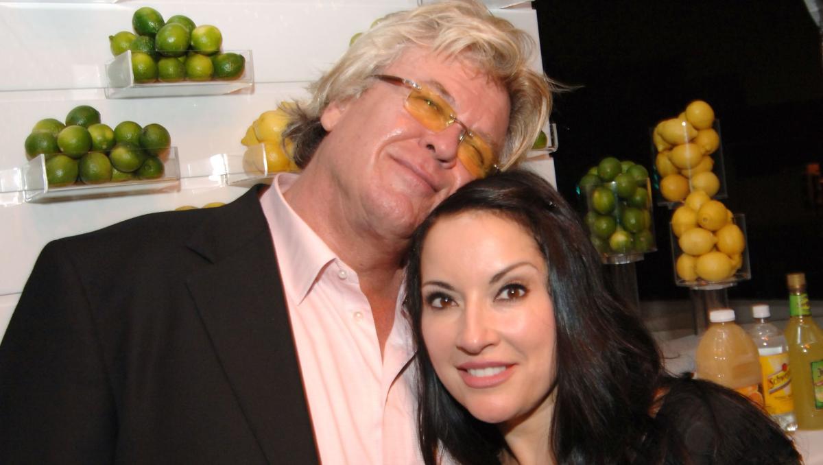 Ron White's Marriage Deemed Legal, Estranged Wife Can Go After Him for