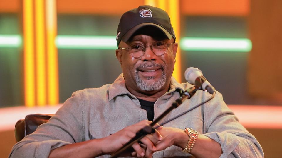 Darius Rucker appears for radio show