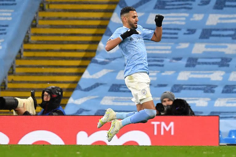 El argelino Riyad Mahrez, autor de tres goles en los dos partidos de la semifinales frente a Paris Saint-Germain.