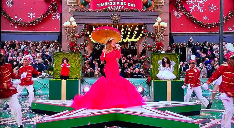 Mariah Carey participa da Parada do Dia de Ação de Graças da Macy's de 2022.  Crédito NBC
