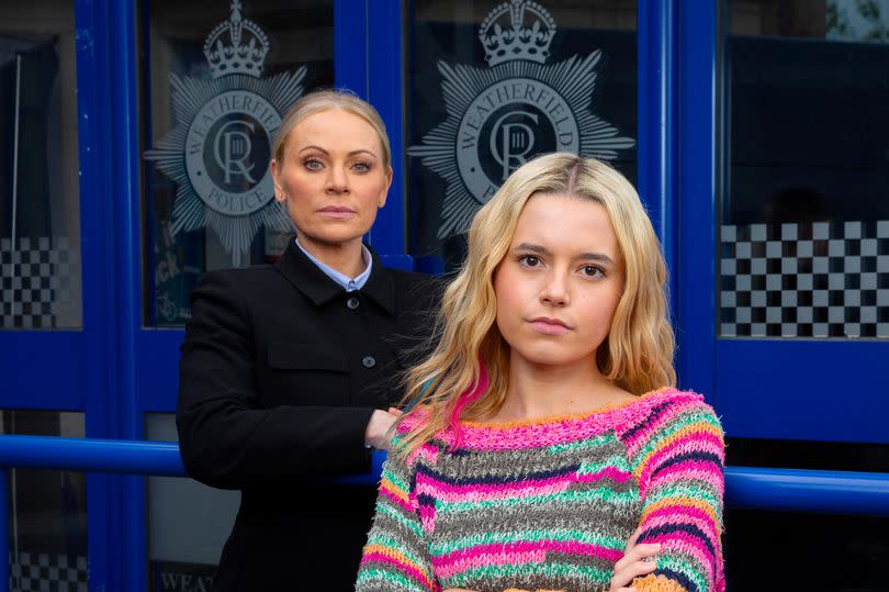 Vicky and Sydney as Lisa and Betsy Swain -Credit:ITV