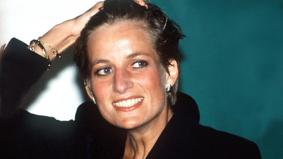 32 of the best Princess Diana Quotes - Diana with wet swept back hair
