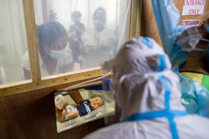 Mothers, newborns cram inside Philippines busiest maternity ward amid COVID-19 outbreak