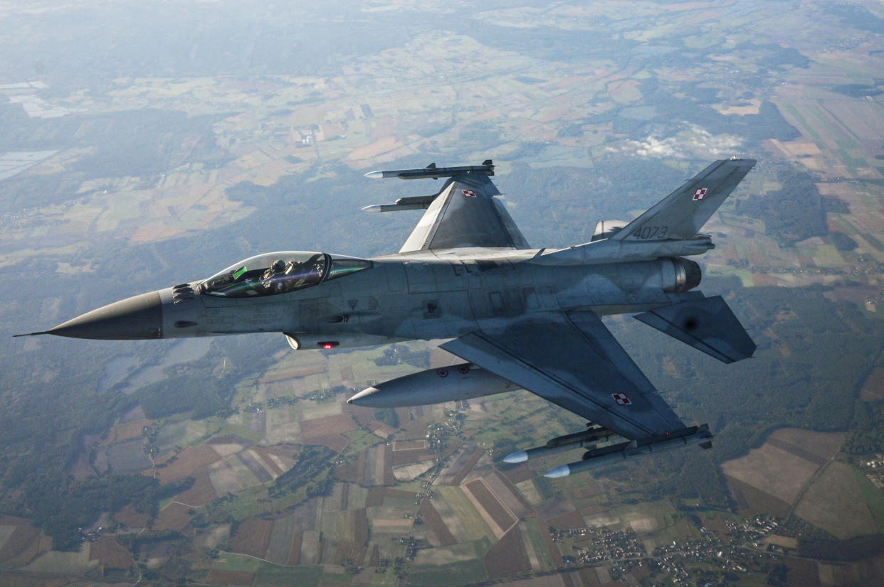 A F-16 Fighting Falcon flies during a NATO air shielding exercise in Lask, Poland (Omar Marques / Getty Images file)