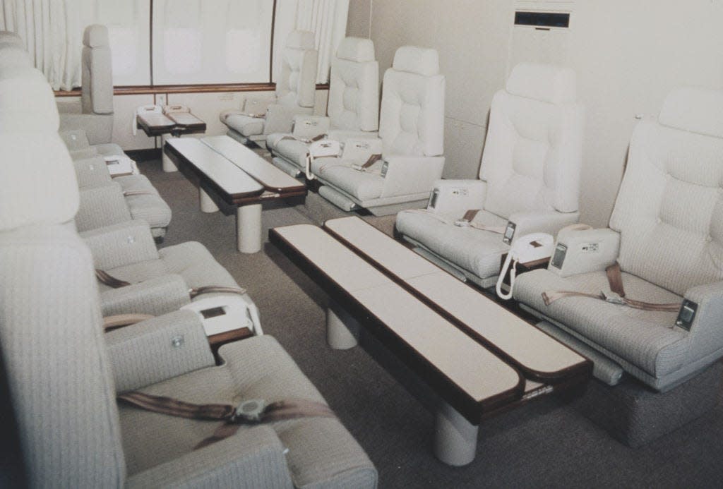 The staff area of Air Force One in 1990.
