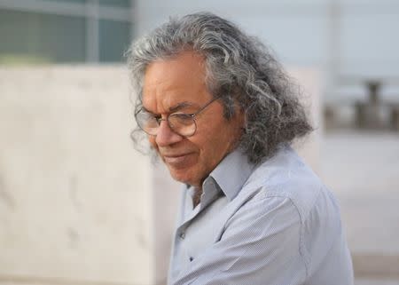 The billionaire founder of Insys Therapeutics Inc. John Kapoor, exits the federal court house after a bail hearing in Phoenix, Arizona , U.S., October 27, 2017. REUTERS/Conor Ralph