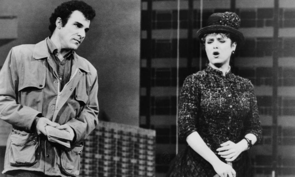 Mandy Patinkin with Bernadette Peters in a 1986 production of Sunday in the Park With George.