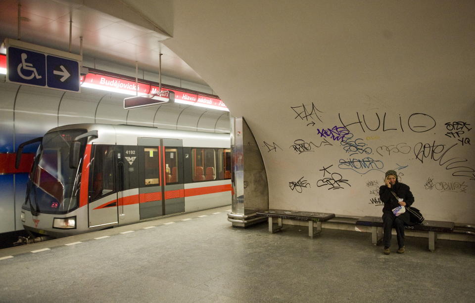 Les prix pratiqués par le métro de Prague défient toute concurrence. (Photo MICHAL CIZEK / AFP)