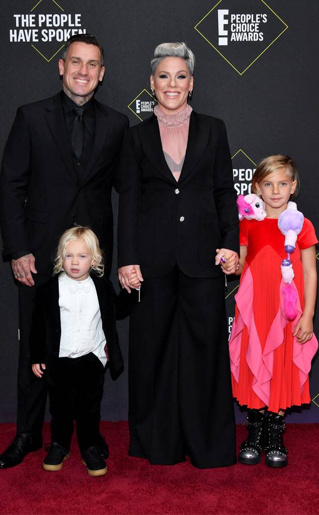 Carey Hart, Pink, Jameson Hart, Willow Hart, 2019 E! People's Choice Awards