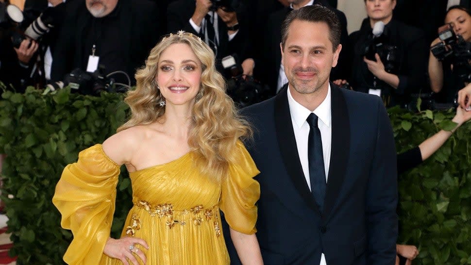 Amanda Seyfried Thomas Sadoski Met Gala