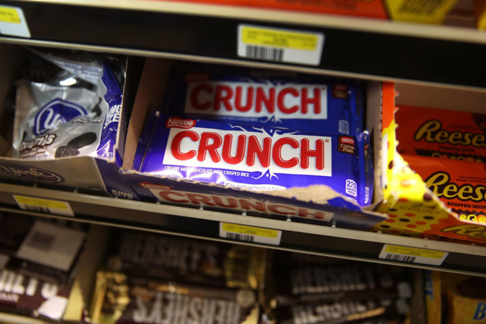 Crunch bars with sleek packaging