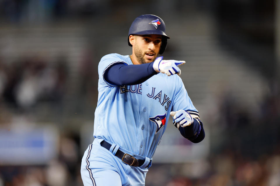 Garcia delivers walk-off blast, Horwitz gets his first dinger for Blue Jays