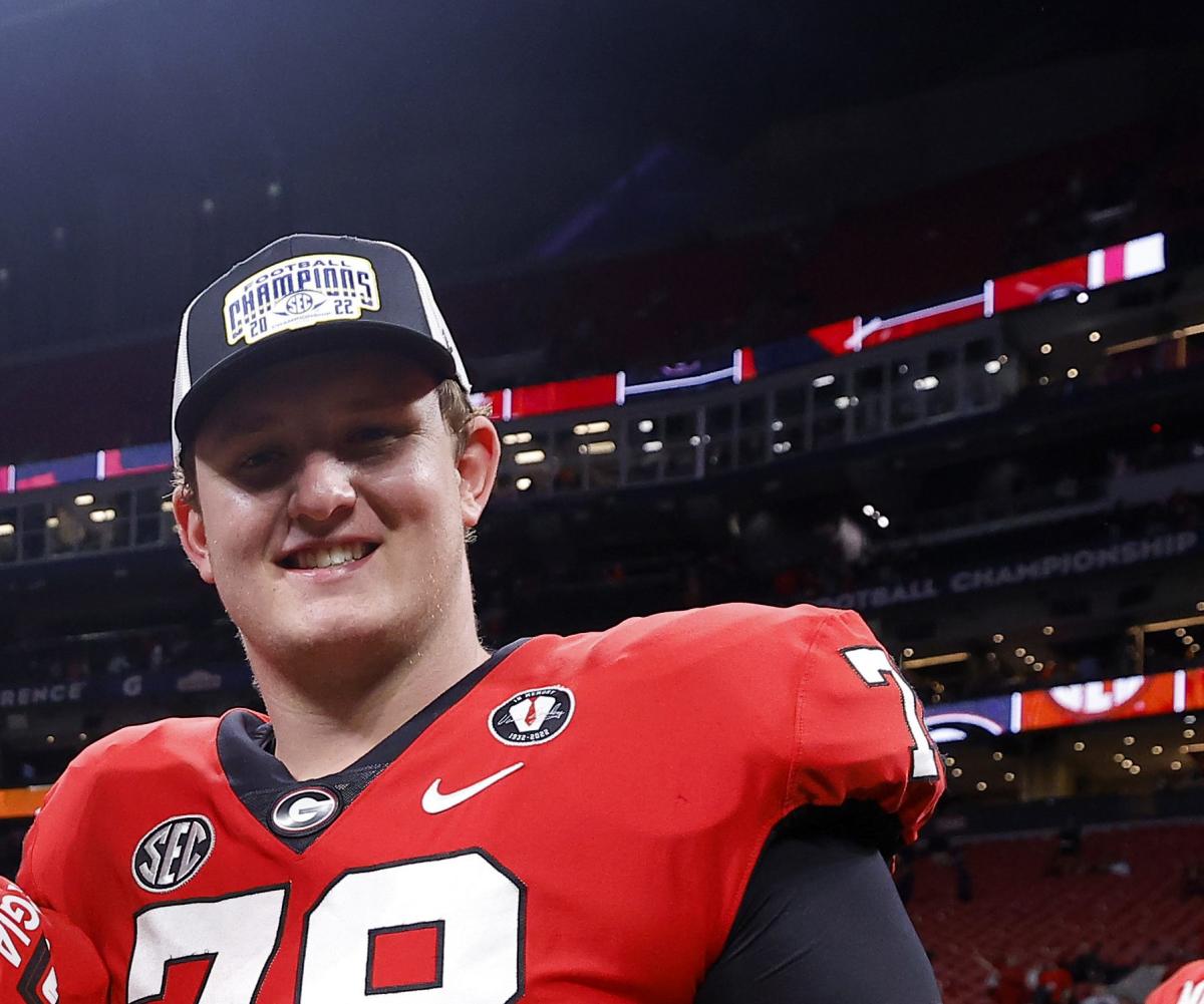 Georgia OT entrera sur le portail de transfert de la NCAA