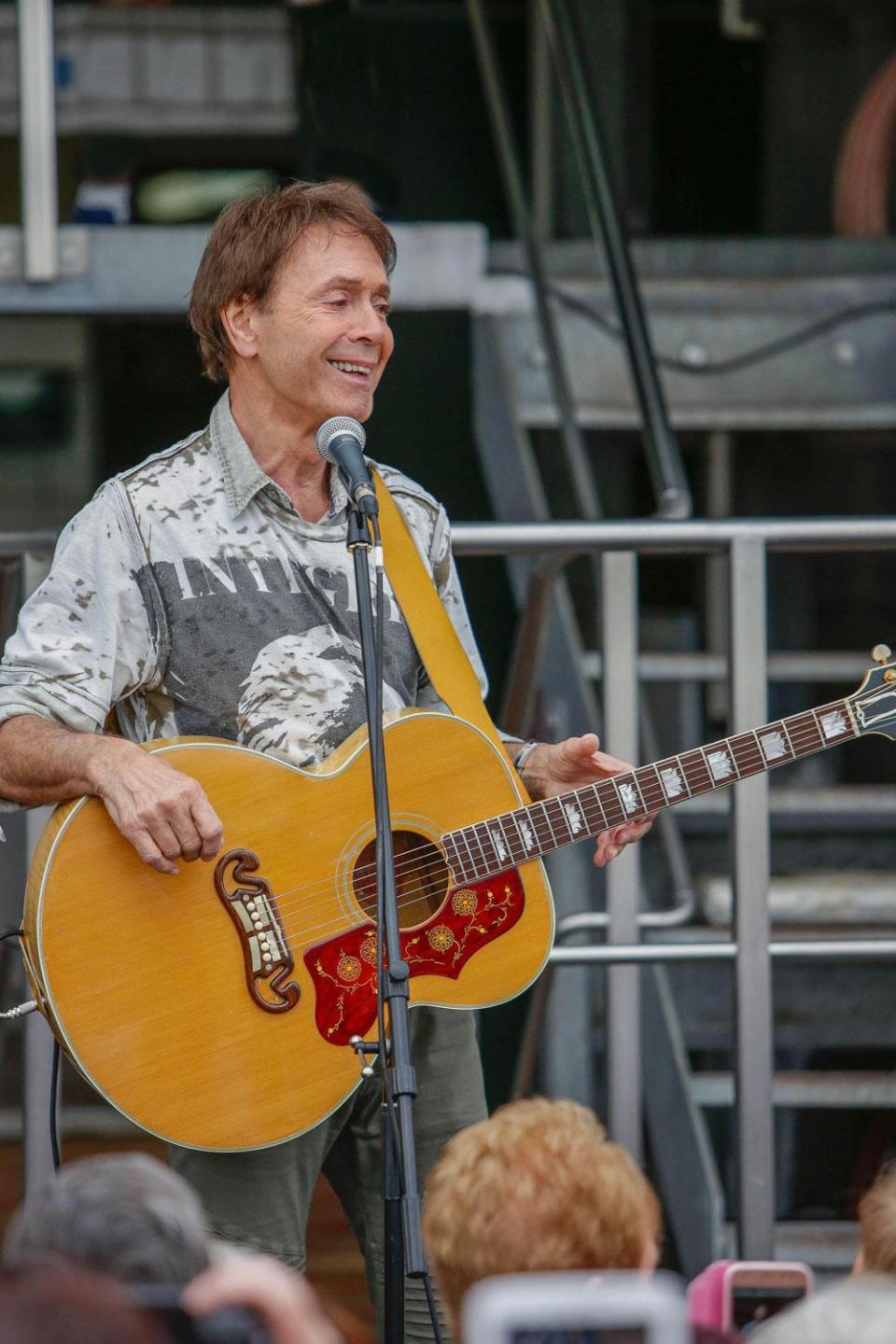 Pictured: Sir Cliff Richard performs in front of 1400 fans at his Winery in Portugal (Spungold )