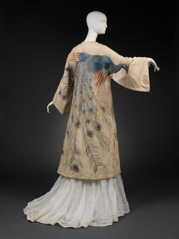 Silk coat by Iida & Co./Takashimaya, ca. 1900. <p>Photo: Courtesy of The Metropolitan Museum of Art</p>