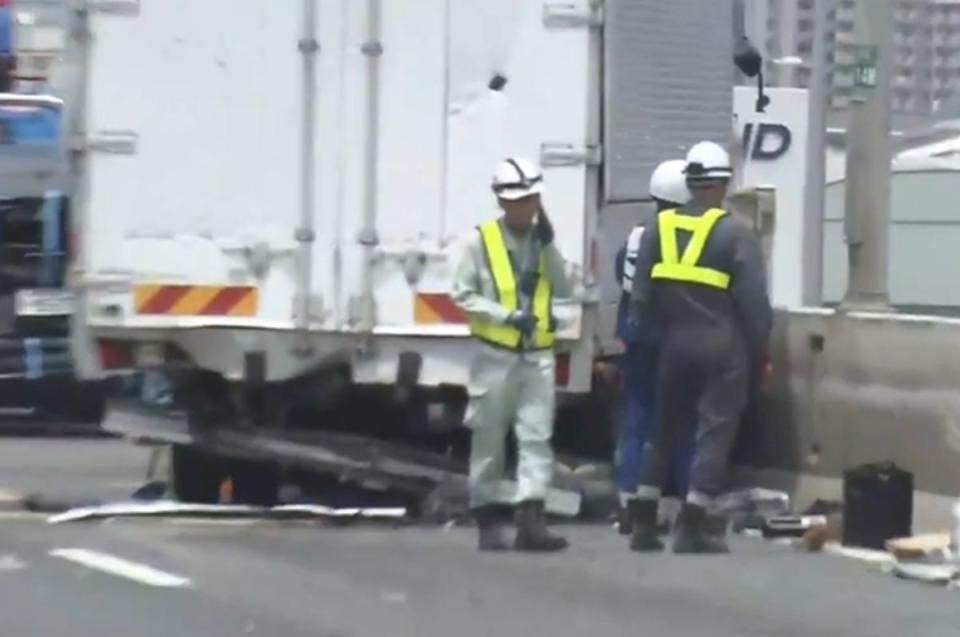 日本阪神高速公路今（4）日驚傳5車追撞車禍，至少造成1死3傷。