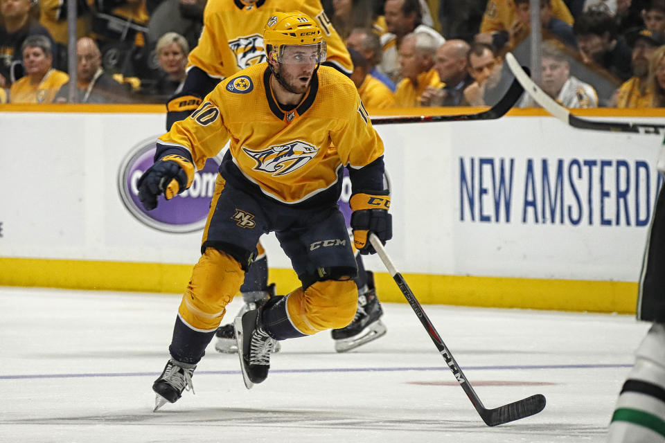 NASHVILLE, TENNESSEE - APRIL 20: Colton Sissons #10 of the Nashville Predators plays against the Dallas Stars in Game Five of the Western Conference First Round during the 2019 NHL Stanley Cup Playoffs at Bridgestone Arena on April 20, 2019 in Nashville, Tennessee. (Photo by Frederick Breedon/Getty Images)