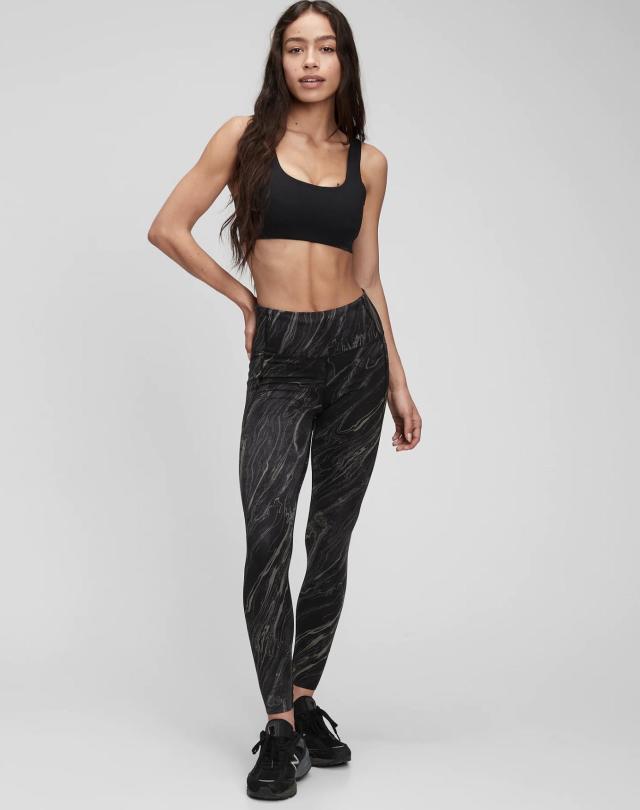 Old Navy High-Waisted Elevate Mesh-Trim 7/8-Length Leggings, 20 Old Navy  Pocketed Leggings and Sweats That Easily Fit a Phone, Keys, and More