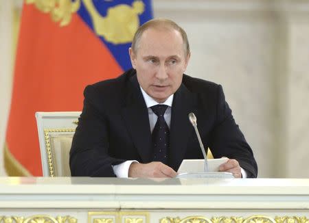 Rusia considera endurecer las restricciones de venta de tarjetas SIM ·  Global Voices en Español