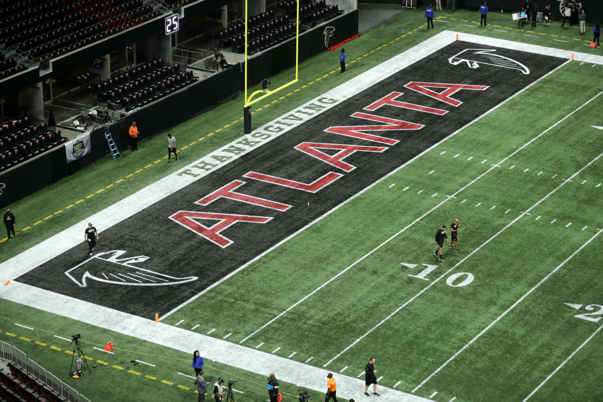 atlanta falcons turf