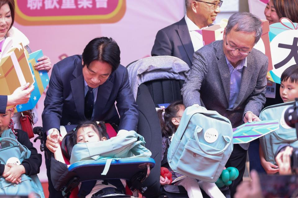副總統賴清德、衛福部長薛瑞元出席「寶貝童心 夢想起飛」聯歡童樂會。陳品佑攝