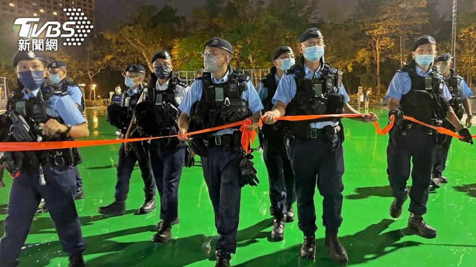 香港警方在維多利亞公園拉起封鎖線。（圖／達志影像美聯社）