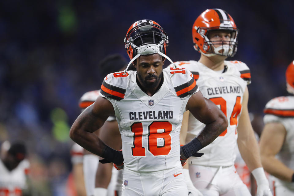 Movin’ on up: Cut by the winless Browns last week, Kenny Britt is signing with the probably-playoff-bound Patriots. (AP)