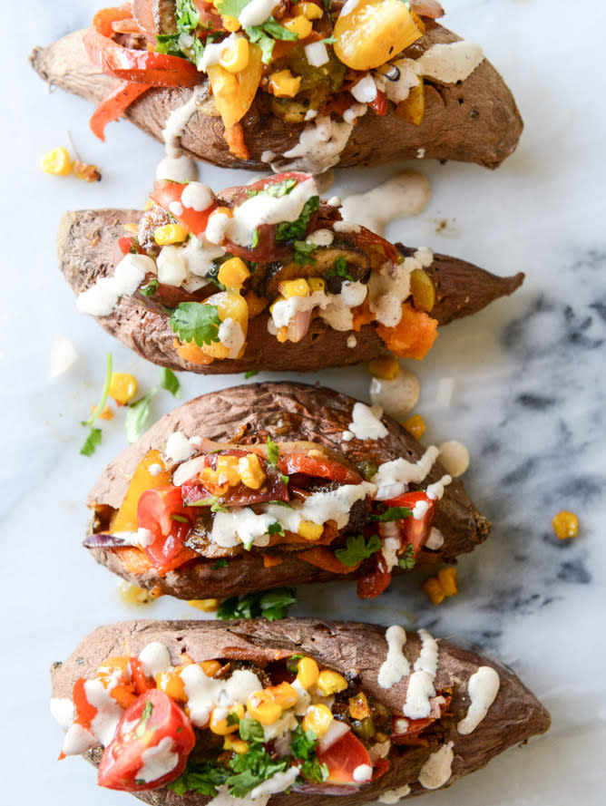 <a href="https://www.howsweeteats.com/2015/09/veggie-fajita-stuffed-sweet-potatoes-with-a-chipotle-drizzle/" target="_blank" rel="noopener noreferrer"><strong>Veggie Fajita Stuffed Sweet Potatoes with Chipotle Drizzle from How Sweet Eats</strong></a>