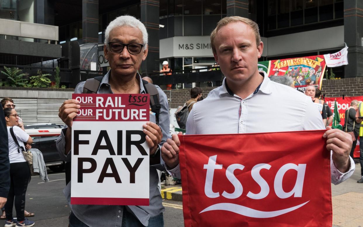 Sam Tarry (right) joins RMT union members on the picket line outside Euston Station in London - Wiktor Szymanowicz /Shutterstock 