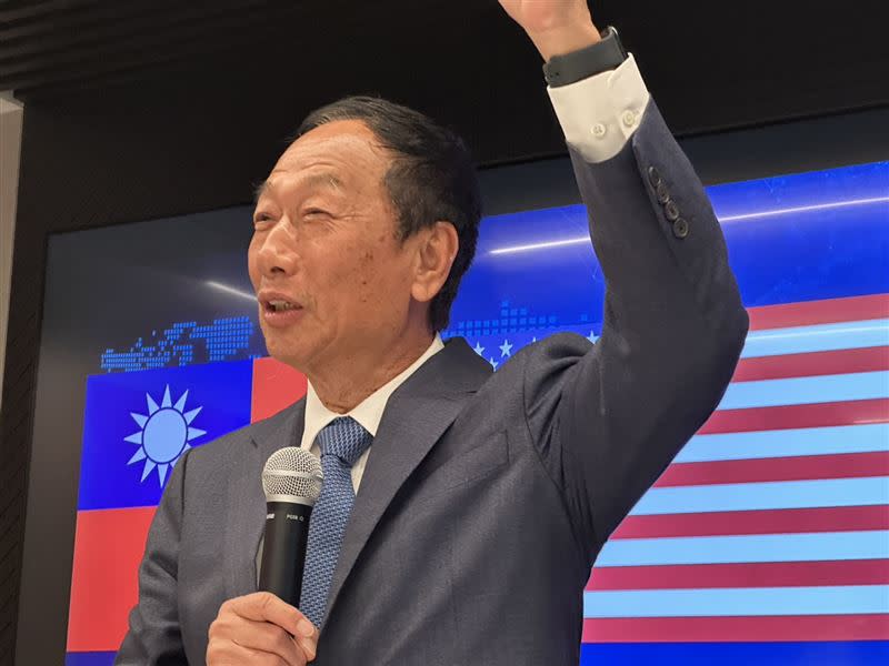 郭台銘說，台灣需要CEO「把台灣當成公司來Run」。（圖／郭辦提供）
