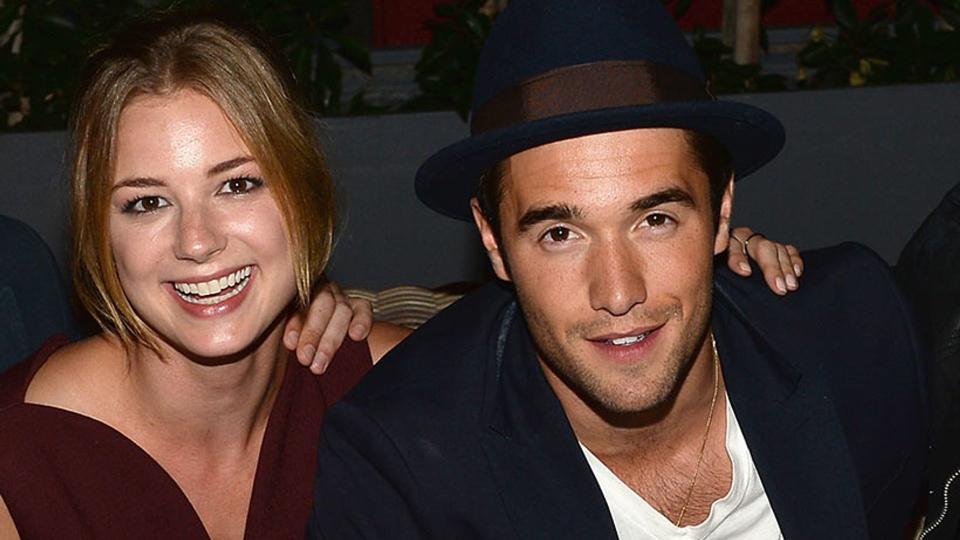 emily vancamp josh bowman 2