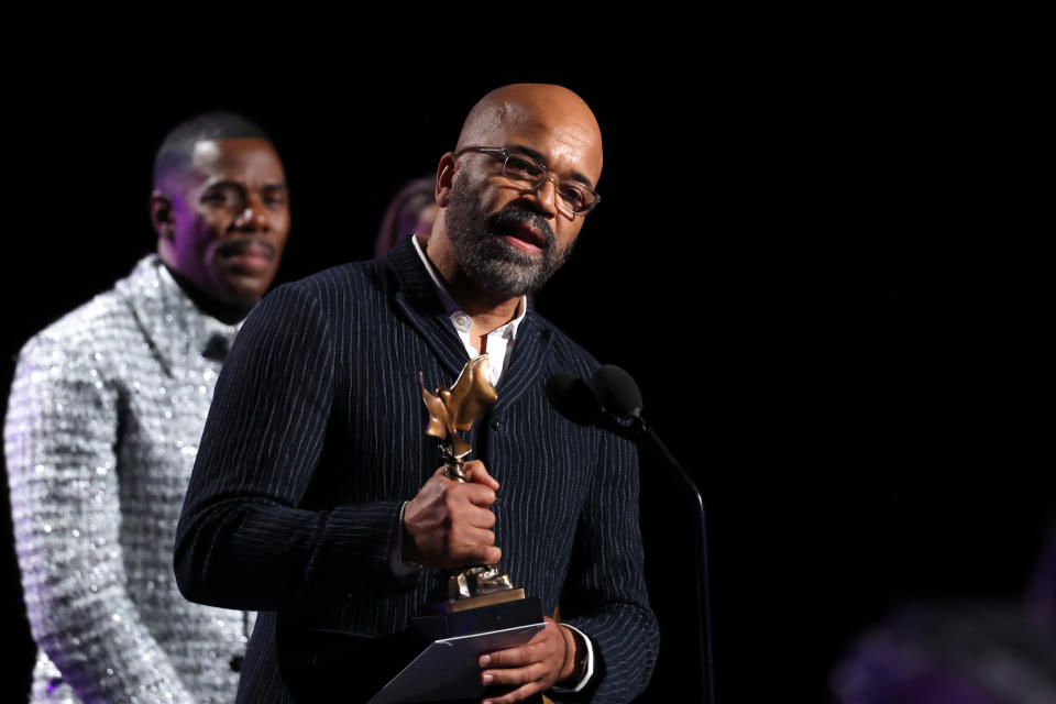 (L-R) Colman Domingo presents Jeffrey Wright with the Lead Performance trophy at the Spirit Awards