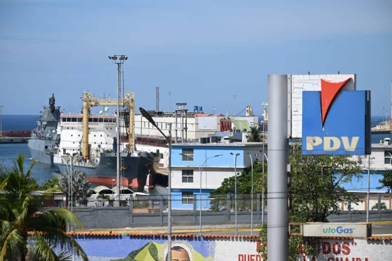 Busques rusos en el puerto de La Guaira, el 2 de julio (Federico PARRA)