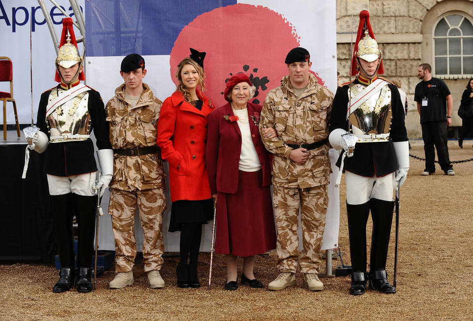 Hayley Westenra and Dame Vera Lynn at the launch of the 2009 Poppy Appeal.