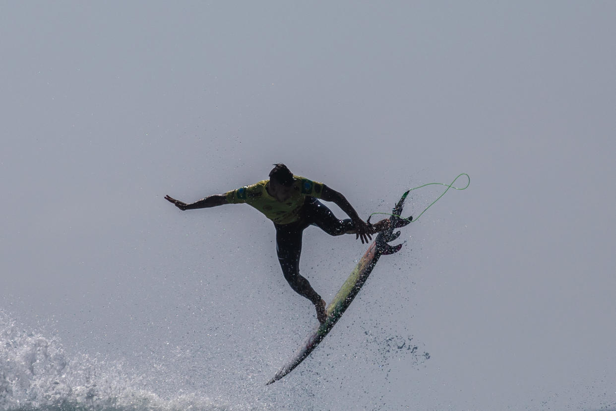 El campeón mundial de surf, el brasileño Gabriel Medina, anunció que se tomará un tiempo para cuidar de su salud mental. (Foto: Getty Images)