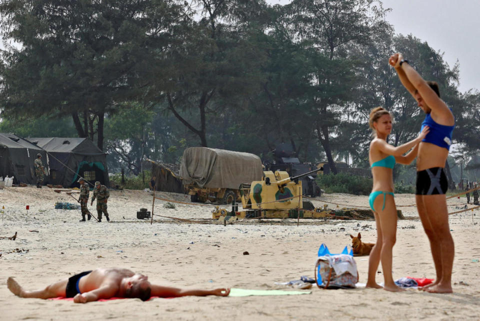 An anti-aircraft weapon is seen on a beach near the BRICS Summit in Cavelossim