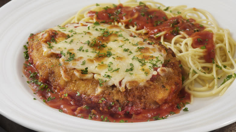 Chicken parmesan with spaghetti