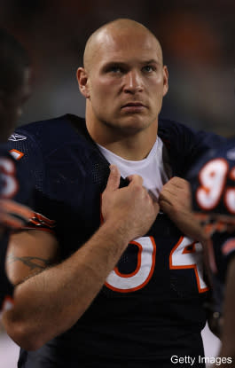 Sticks and stones: Brian Urlacher doesn't think highly of Jay Cutler