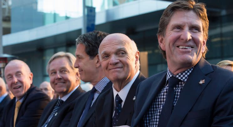 Maple Leafs GM Lou Lamoriello and head coach Mike Babcock share a laugh. (Chris Young/CP)